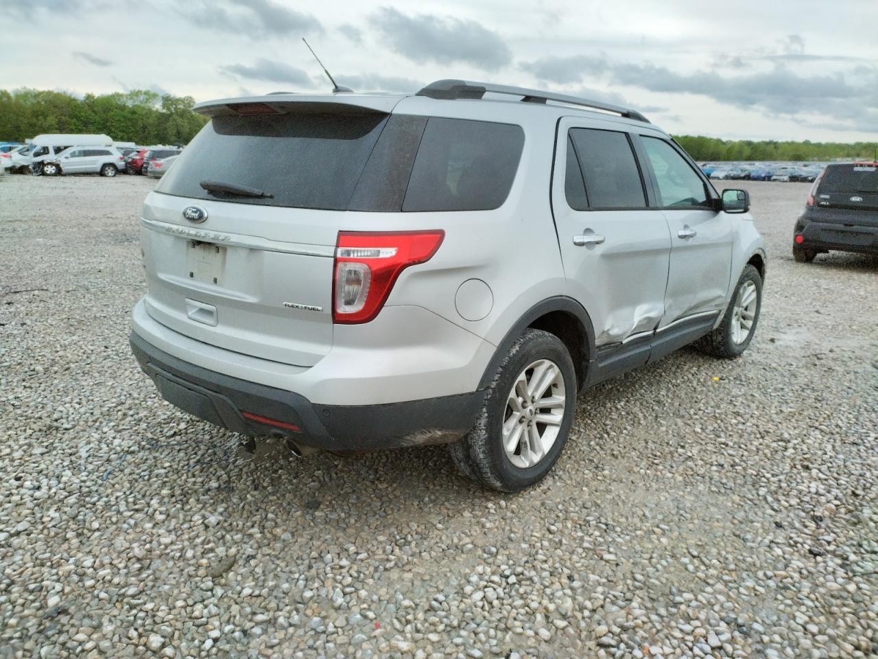 Photo 4 from auction – 2013 FORD EXPLORER X with VIN 1FM5K7D8XDGA74012