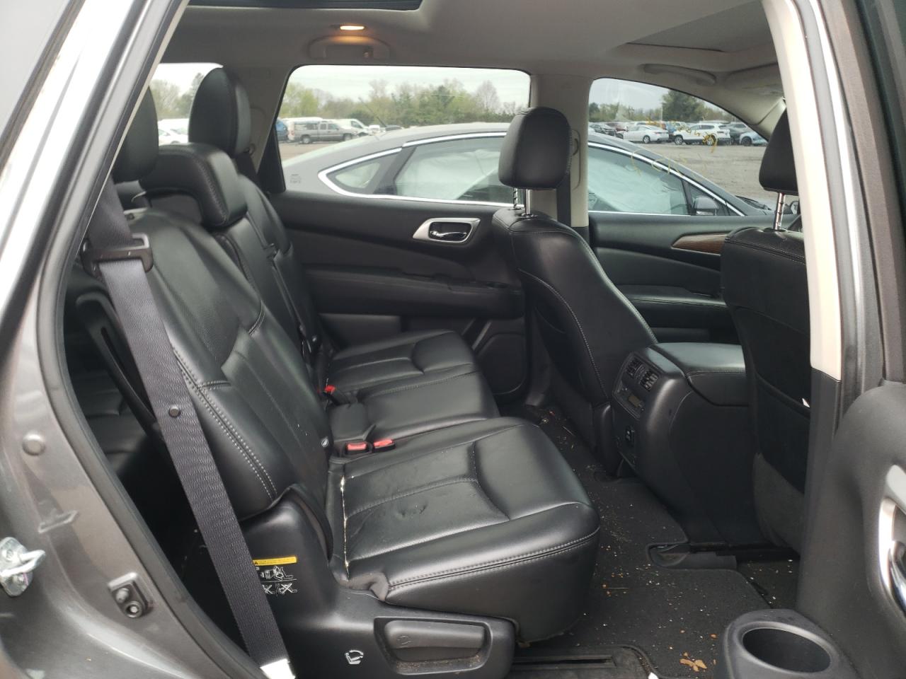 Photo 6 from auction – 2017 NISSAN PATHFINDER with VIN 5N1DR2MM9HC627530