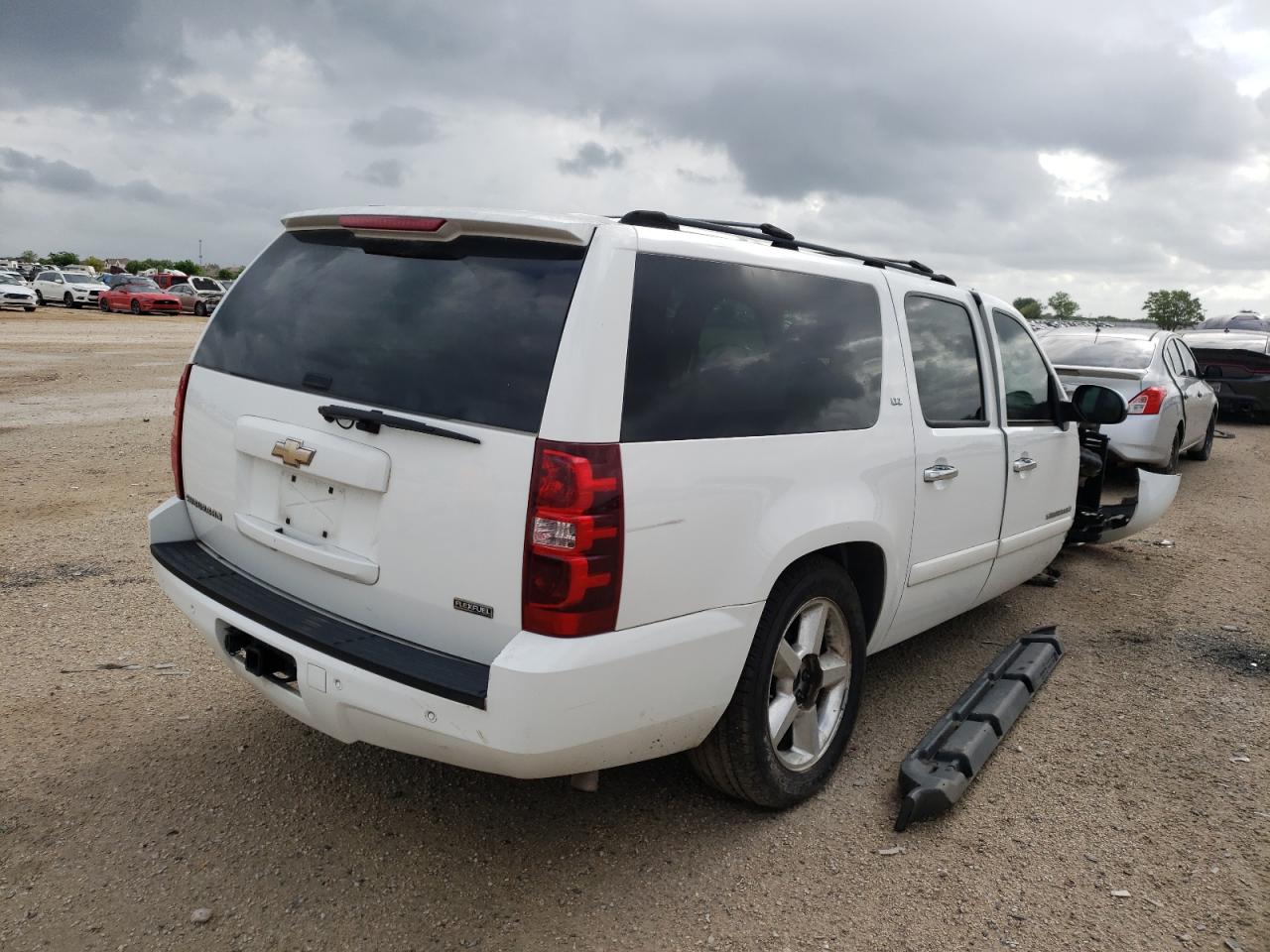 Photo 4 from auction – 2007 CHEVROLET SUBURBAN C with VIN 3GNFC160X7G199814