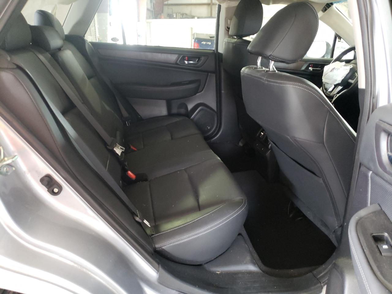 Photo 6 from auction – 2017 SUBARU OUTBACK 3. with VIN 4S4BSENC0H3223406
