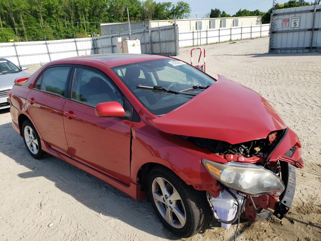 TOYOTA COROLLA SE 2011 with VIN 2T1BU4EE1BC710669 - Photo from auction