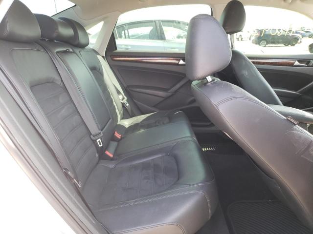 Photo 6 from auction – 2012 VOLKSWAGEN PASSAT SEL with VIN 1VWCN7A33CC082323