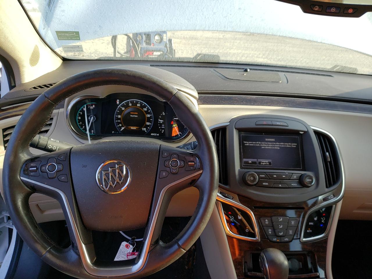 Photo 9 from auction – 2015 BUICK LACROSSE with VIN 1G4GB5G39FF160532