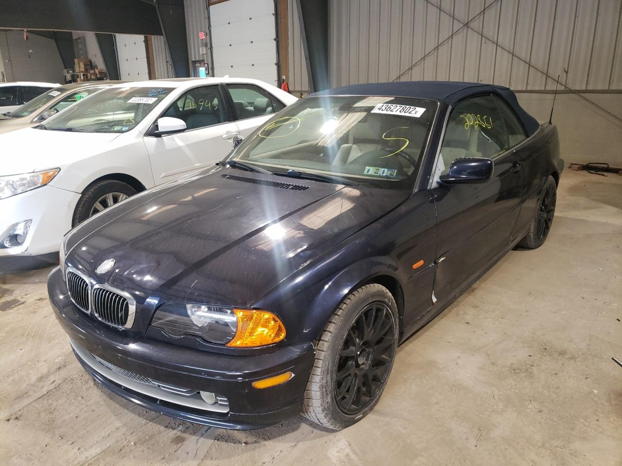 Photo 2 from auction – 2001 BMW 330 CI with VIN WBABS53441JU86738