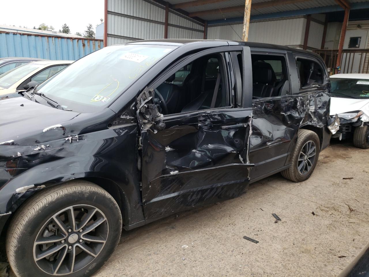 Photo 9 from auction – 2016 DODGE GRAND CARA with VIN 2C4RDGEGXGR314734