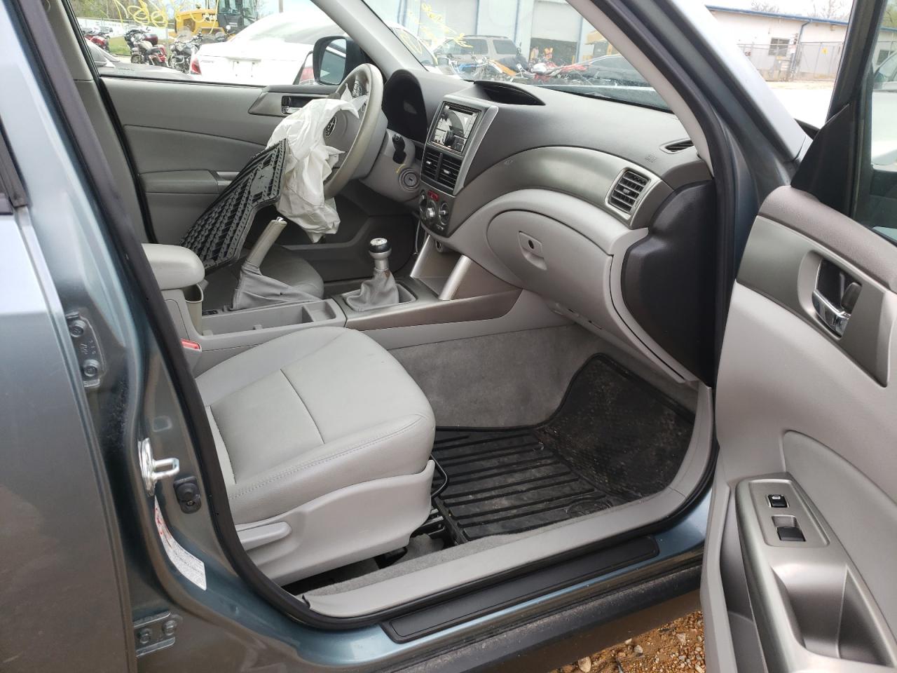 Photo 5 from auction – 2009 SUBARU FORESTER 2 with VIN JF2SH63609G787588