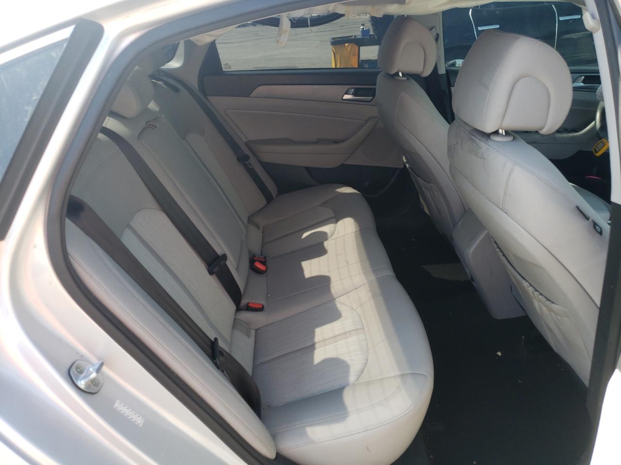 Photo 6 from auction – 2016 HYUNDAI SONATA HYB with VIN KMHE24L15GA011846
