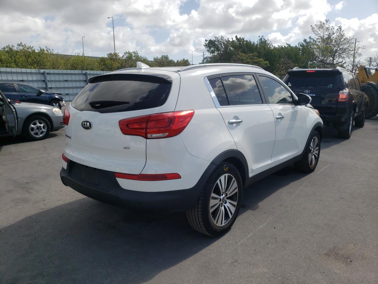 Photo 4 from auction – 2015 KIA SPORTAGE E with VIN KNDPC3AC6F7771238