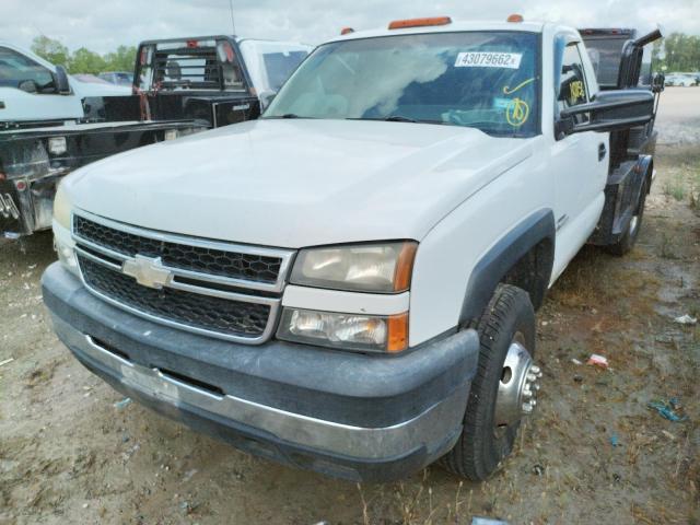 Photo 2 from auction – 2006 CHEVROLET SILVERADO with VIN 1GBJC34D06E215369