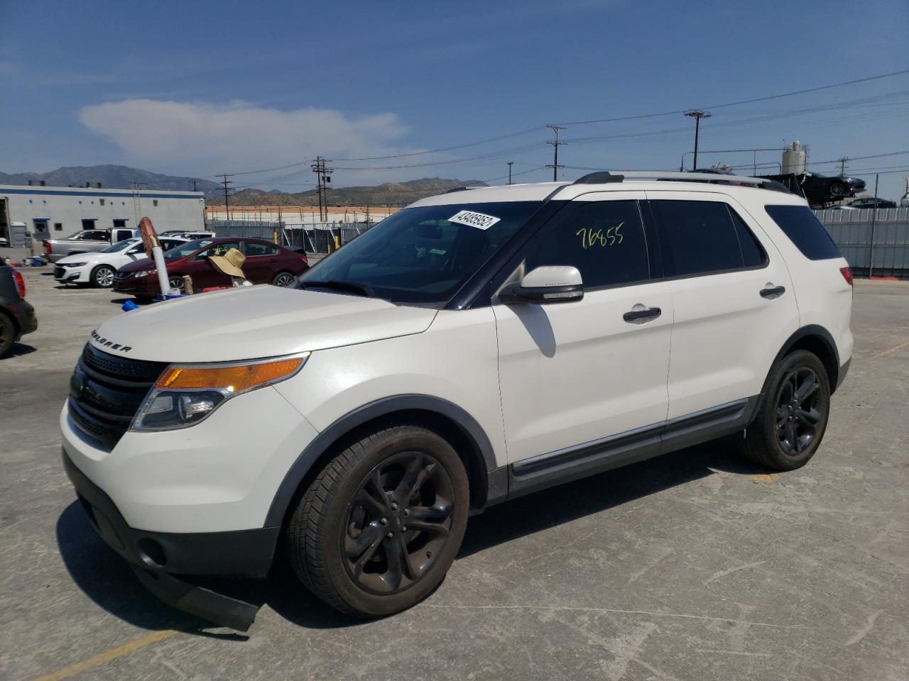 Photo 2 from auction – 2015 FORD EXPLORER L with VIN 1FM5K7F81FGB50412