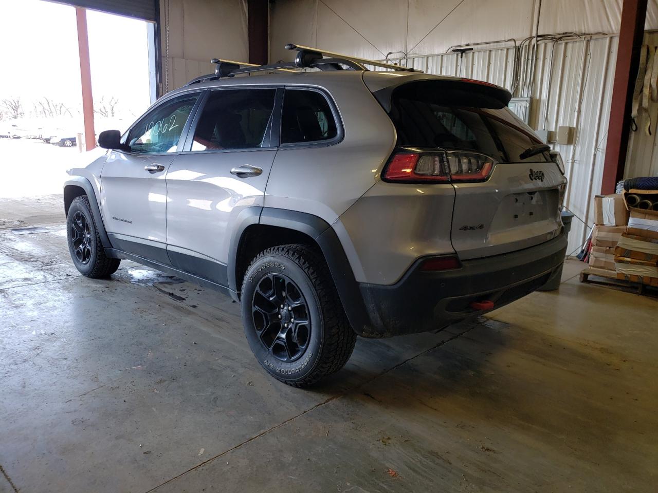 Photo 3 from auction – 2019 JEEP CHEROKEE T with VIN 1C4PJMBX9KD337629