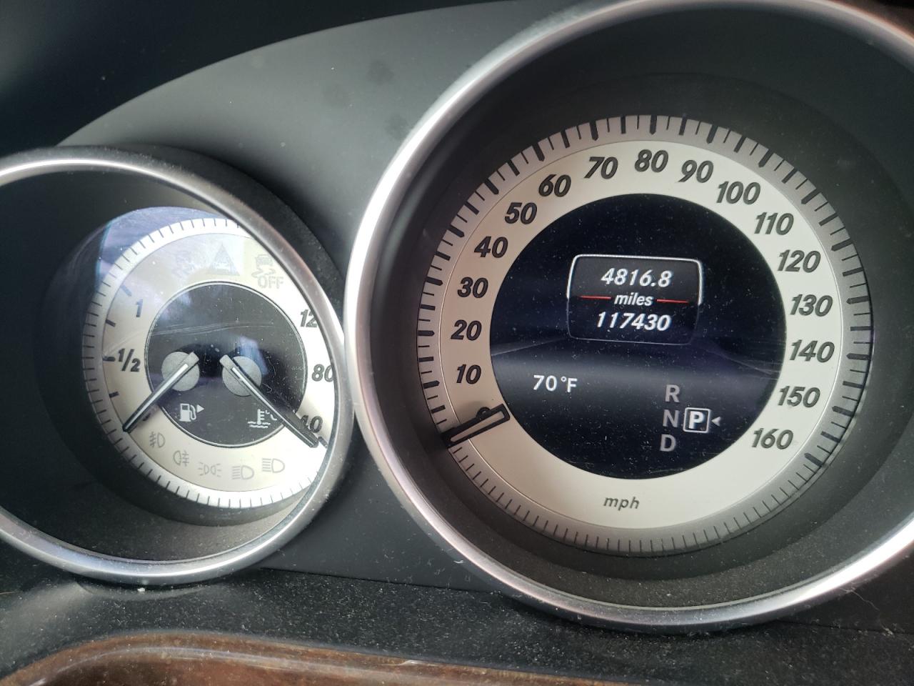 Photo 8 from auction – 2014 MERCEDES-BENZ E 350 with VIN WDDHF5KB2EA904372