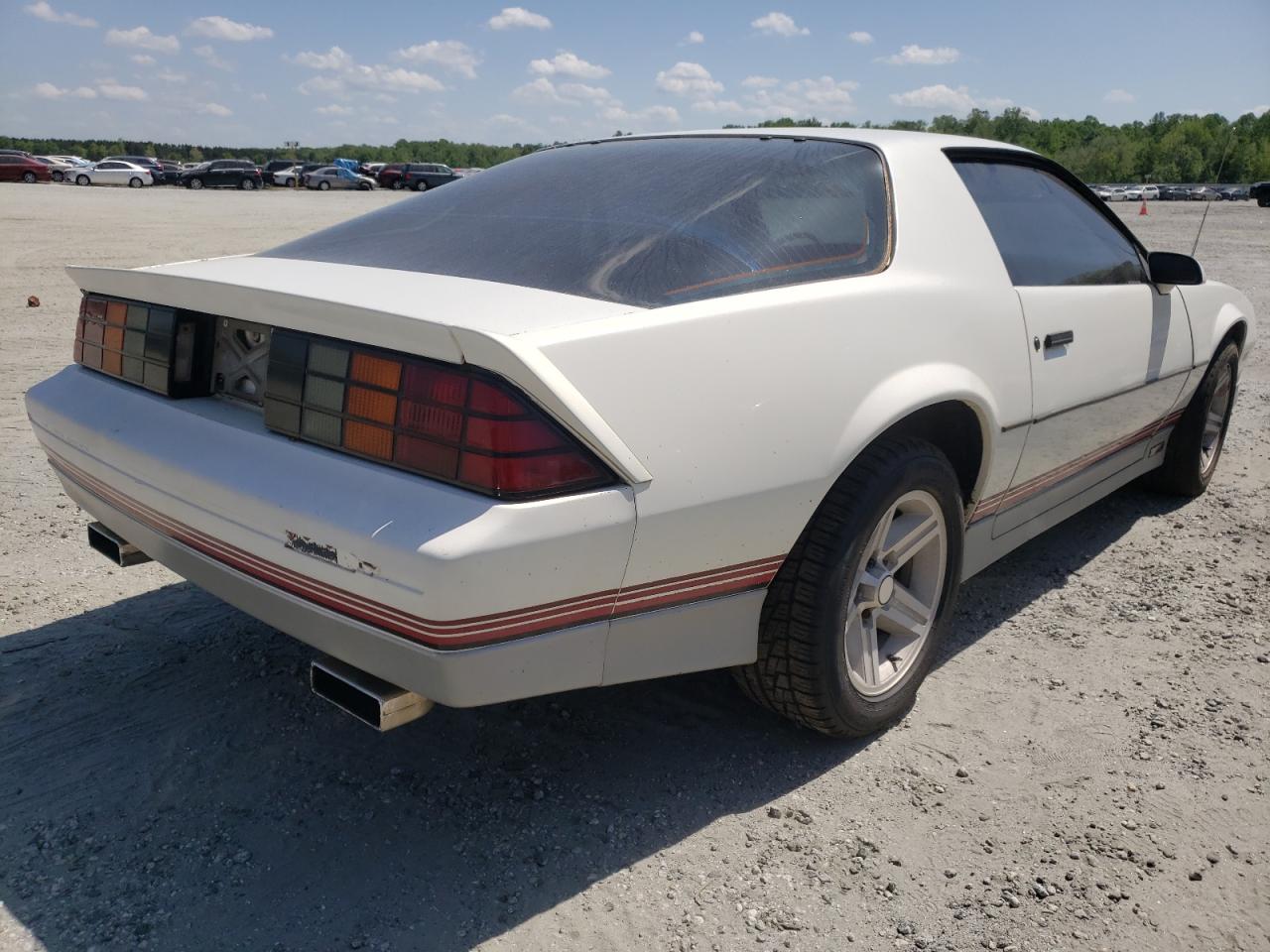 Photo 4 from auction – 1985 CHEVROLET CAMARO with VIN 1G1FP87F3FL458887