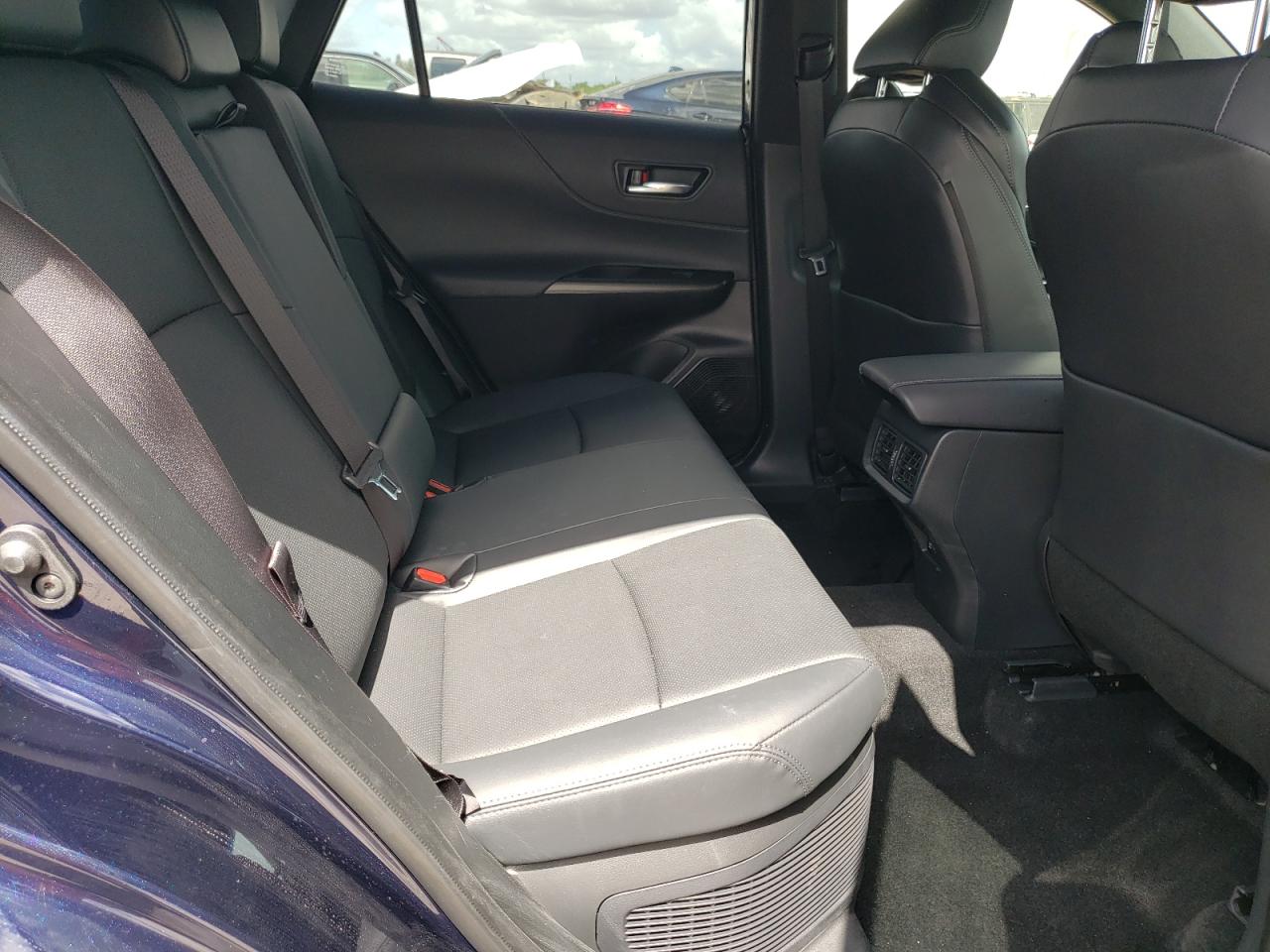 Photo 6 from auction – 2022 TOYOTA VENZA with VIN JTEAAAAH0NJ090758