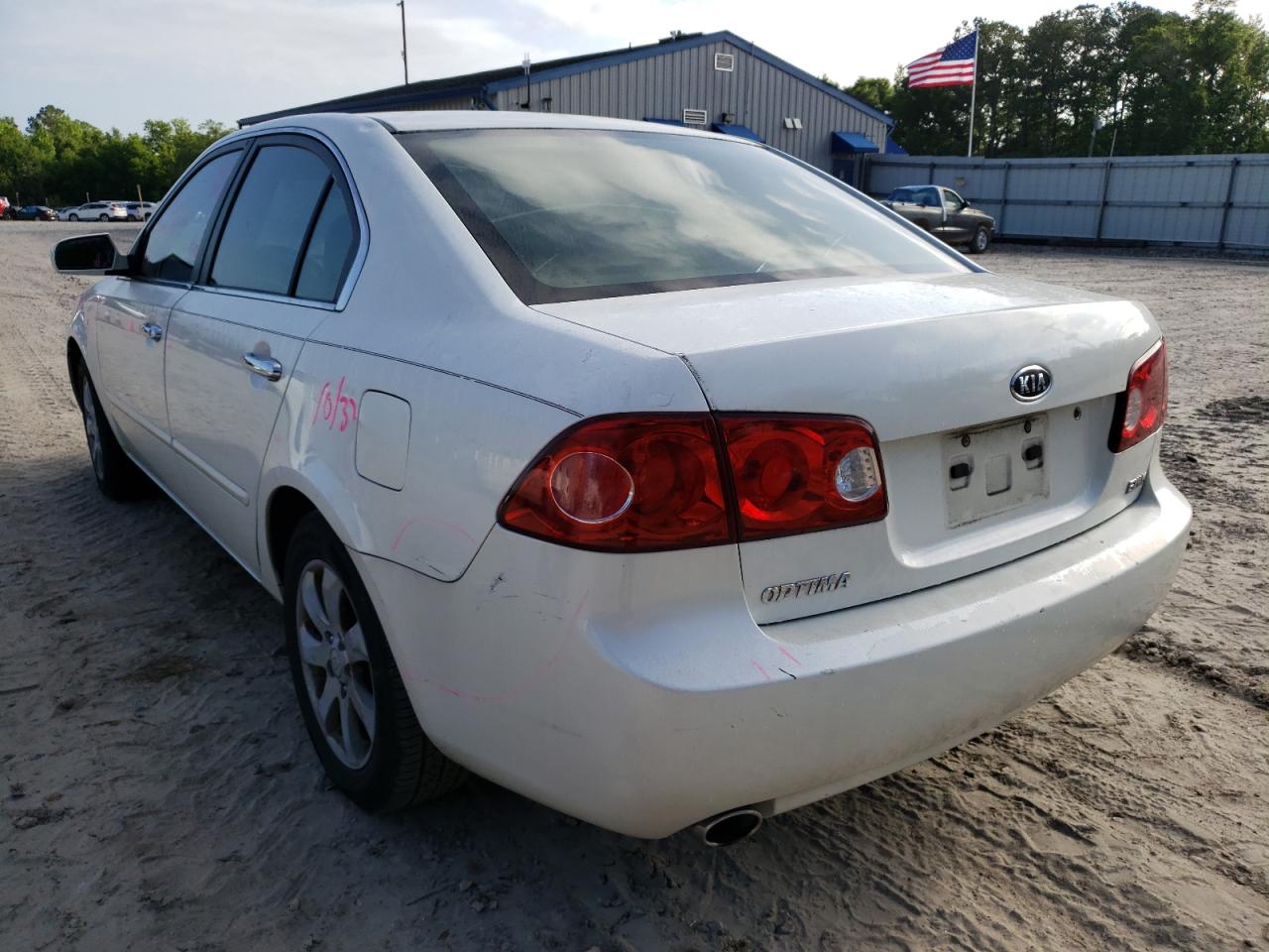 Photo 3 from auction – 2006 KIA OPTIMA LX with VIN KNAGE124065059368