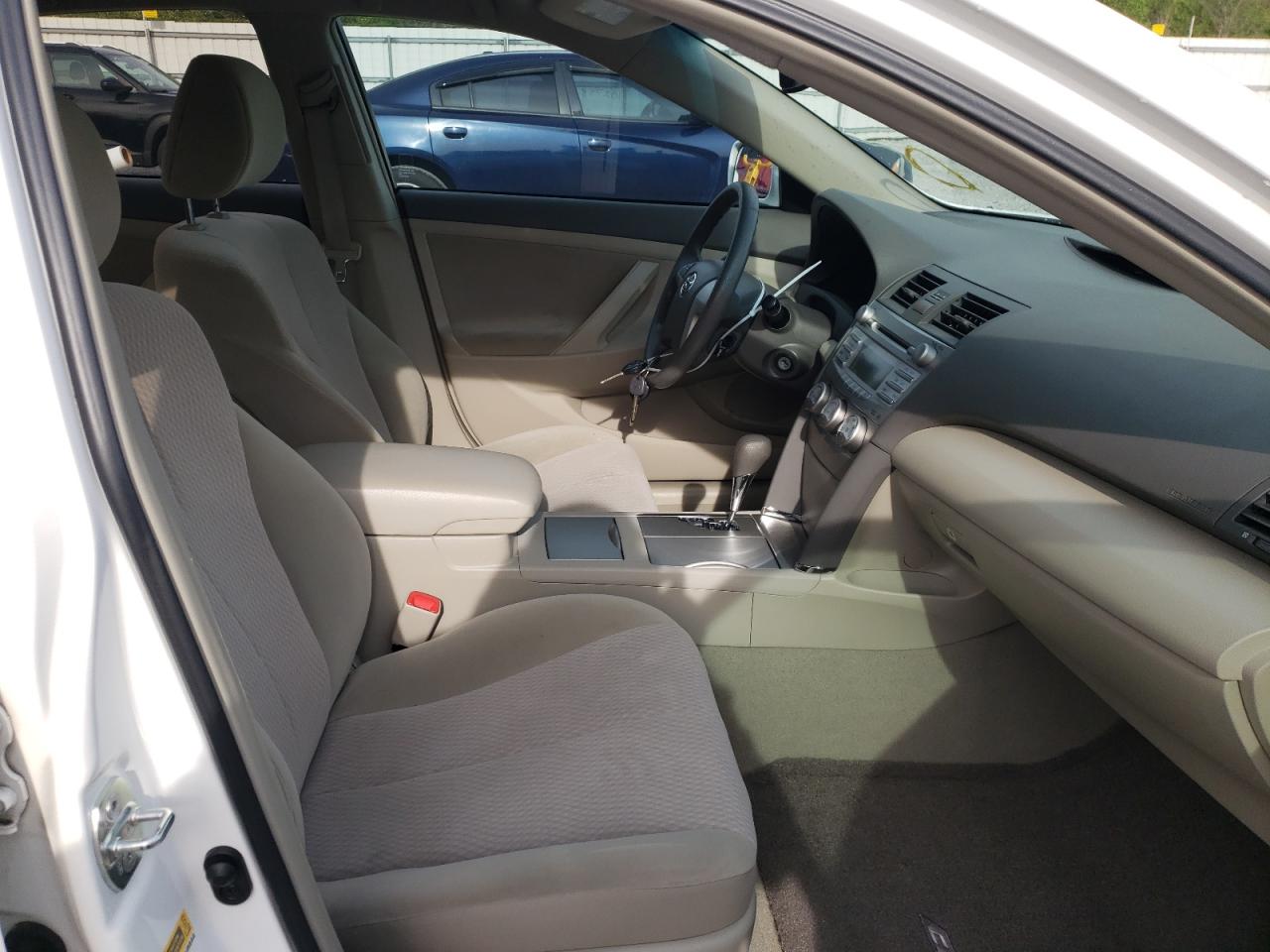 Фото 5 с аукциона – 2011 TOYOTA CAMRY BASE с VIN 4T4BF3EK0BR103371