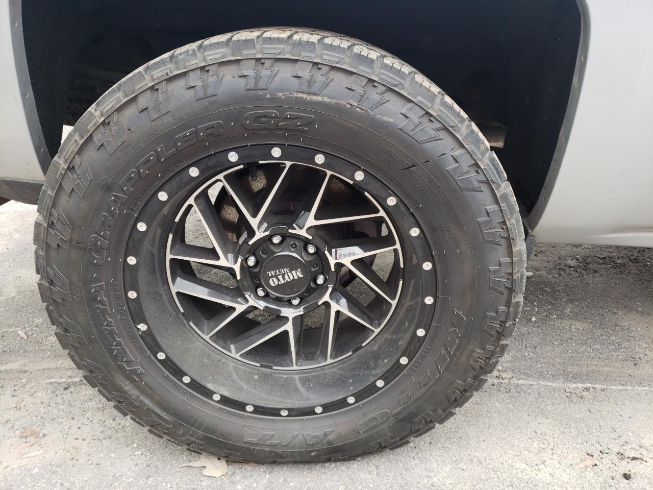 Photo 9 from auction – 2015 CHEVROLET SILVERADO with VIN 1GCVKREC2FZ160280