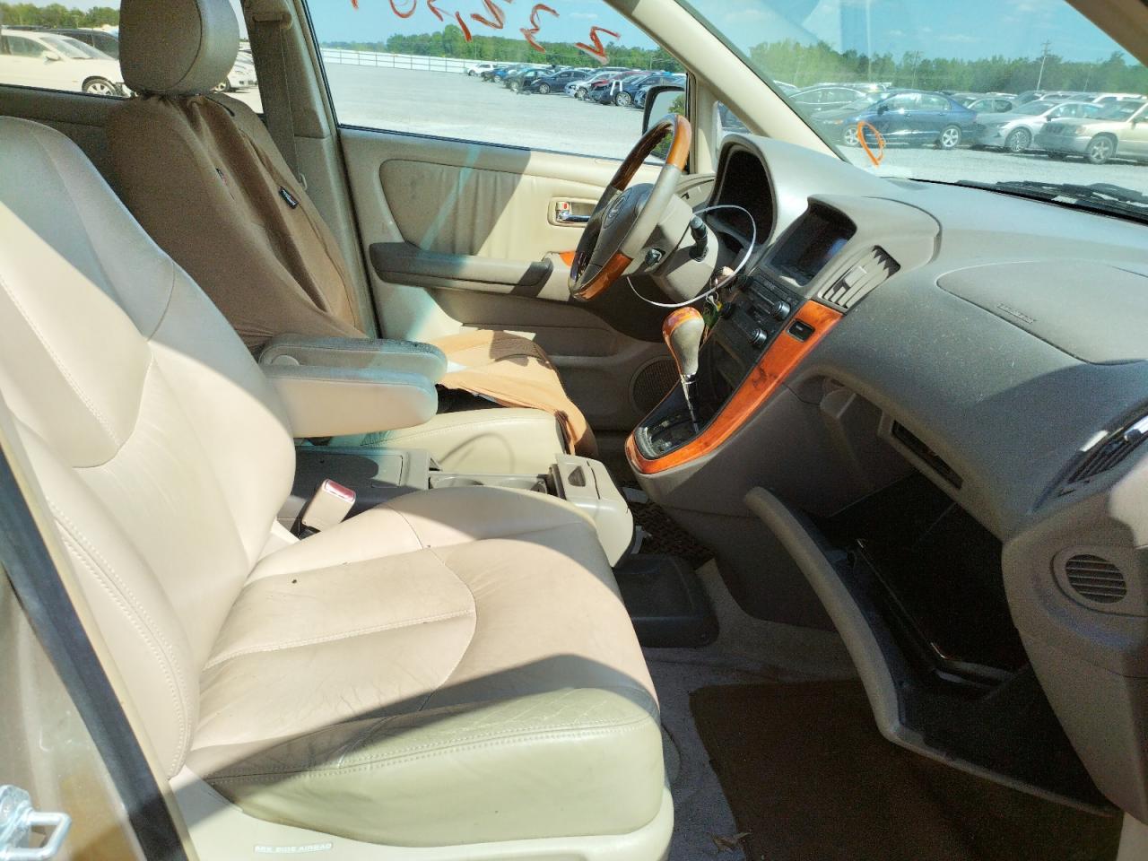 Photo 5 from auction – 2002 LEXUS RX 300 with VIN JTJGF10U820143462