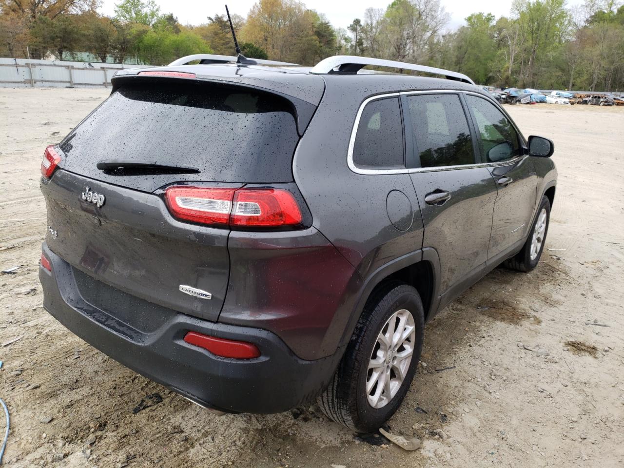Photo 4 from auction – 2015 JEEP CHEROKEE L with VIN 1C4PJMCS0FW559196