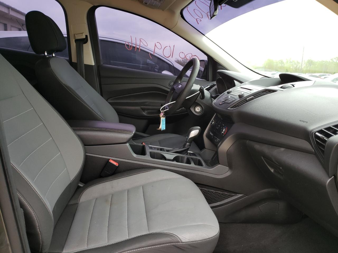 Photo 5 from auction – 2017 FORD ESCAPE S with VIN 1FMCU0F74HUC46538