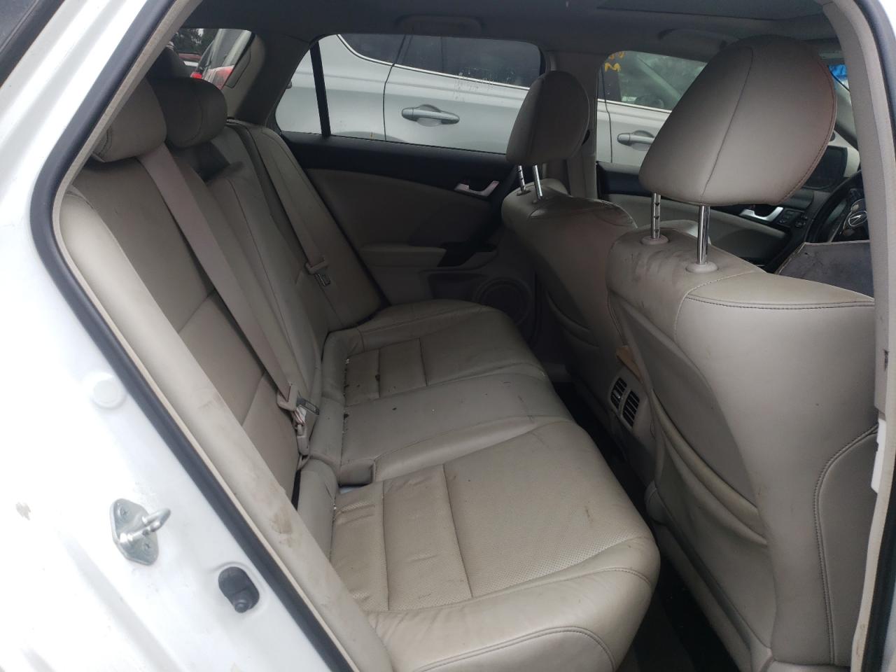 Photo 6 from auction – 2013 ACURA TSX TECH with VIN JH4CW2H69DC000212