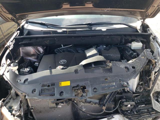 Photo 7 from auction – 2018 TOYOTA HIGHLANDER with VIN 5TDJZRFH3JS833348