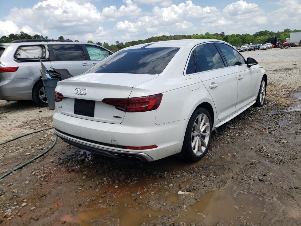 Photo 4 from auction – 2019 AUDI A4 PREMIUM with VIN WAUDNAF4XKA013660