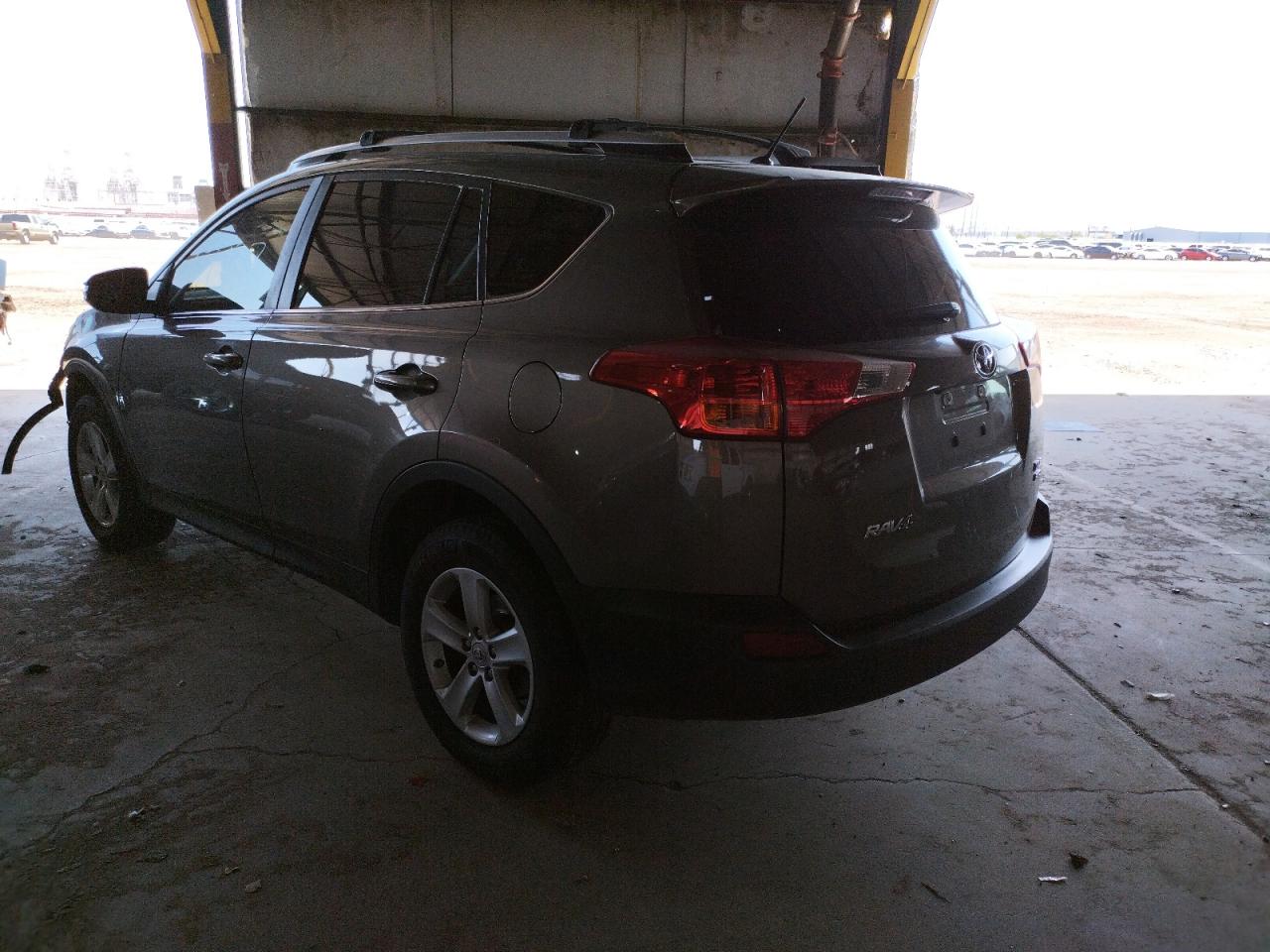 Photo 3 from auction – 2013 TOYOTA RAV4 XLE with VIN JTMRFREV5DD022248