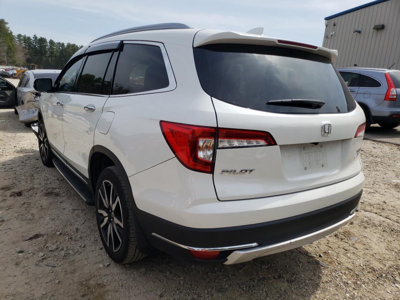 Photo 3 from auction – 2021 HONDA PILOT TOUR with VIN 5FNYF6H95MB038550