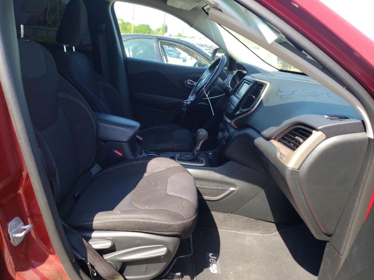 Photo 5 from auction – 2015 JEEP CHEROKEE L with VIN 1C4PJMCB7FW594057