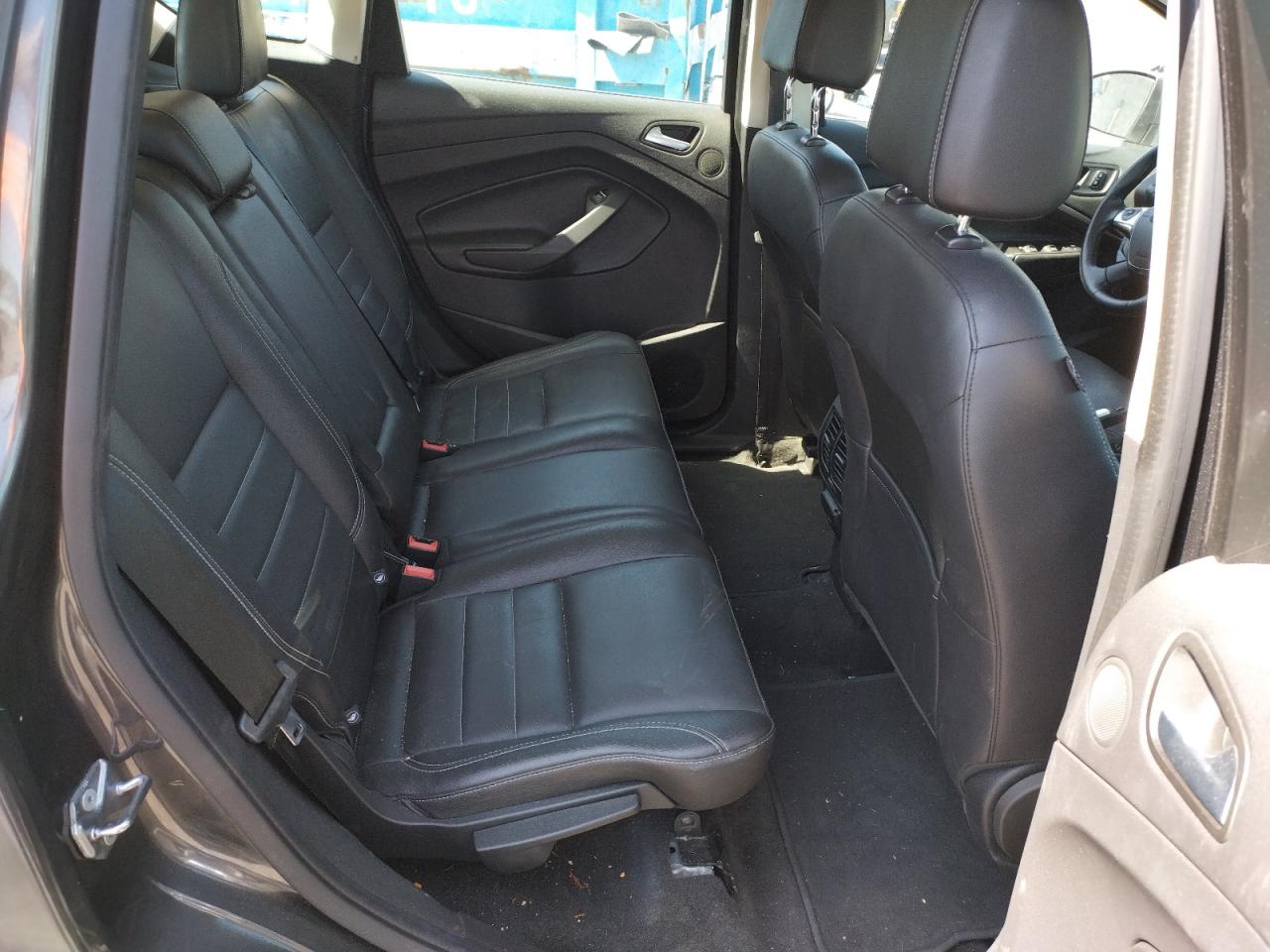 Photo 6 from auction – 2016 FORD C-MAX PREM with VIN 1FADP5CU7GL101964