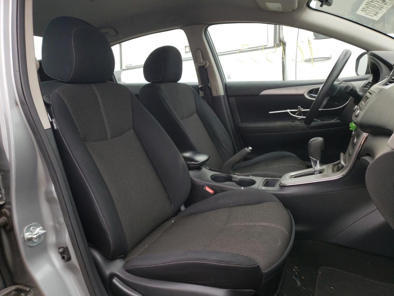 Photo 5 from auction – 2014 NISSAN SENTRA S with VIN 3N1AB7AP0EL679803