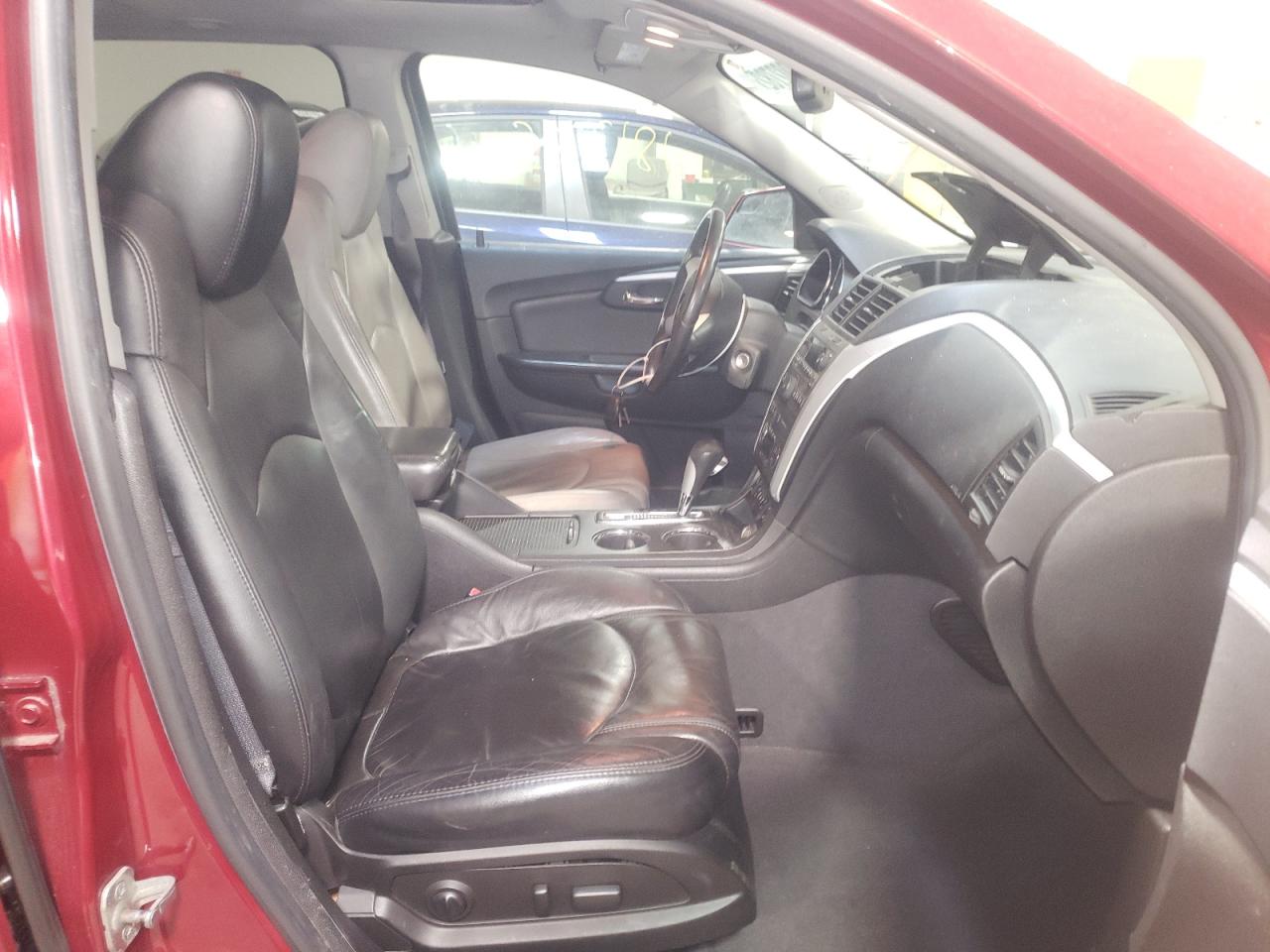 Photo 5 from auction – 2011 CHEVROLET TRAVERSE L with VIN 1GNKVJED7BJ298384
