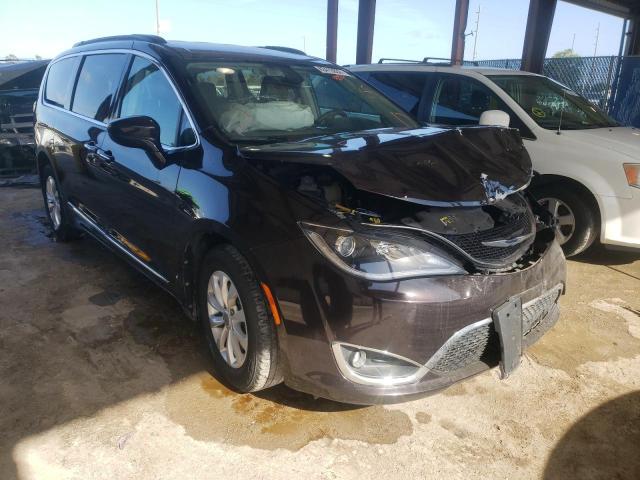 CHRYSLER PACIFICA T 2017 with VIN 2C4RC1BG2HR552843 - Photo from auction