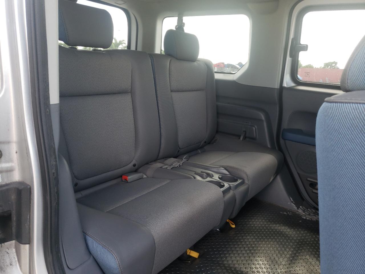 Photo 6 from auction – 2006 HONDA ELEMENT EX with VIN 5J6YH18726L006936