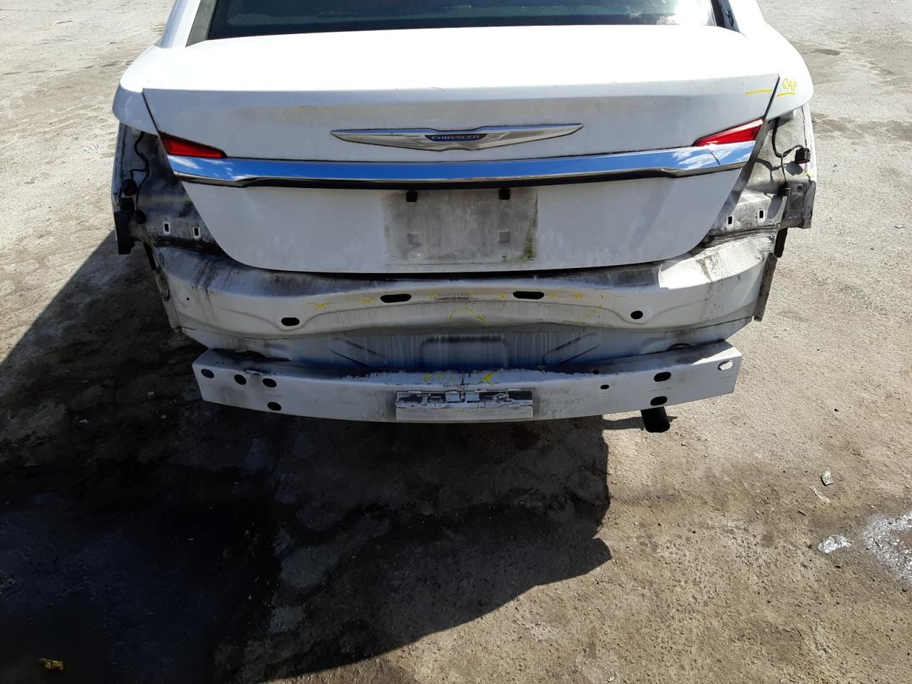 Photo 9 from auction – 2014 CHRYSLER 200 LX with VIN 1C3CCBABXEN143262