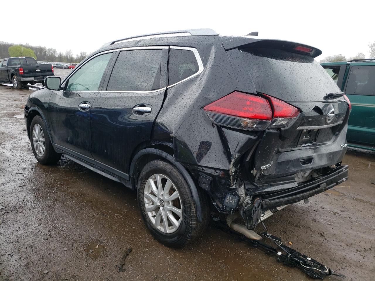 Photo 3 from auction – 2018 NISSAN ROGUE S with VIN KNMAT2MV8JP616938