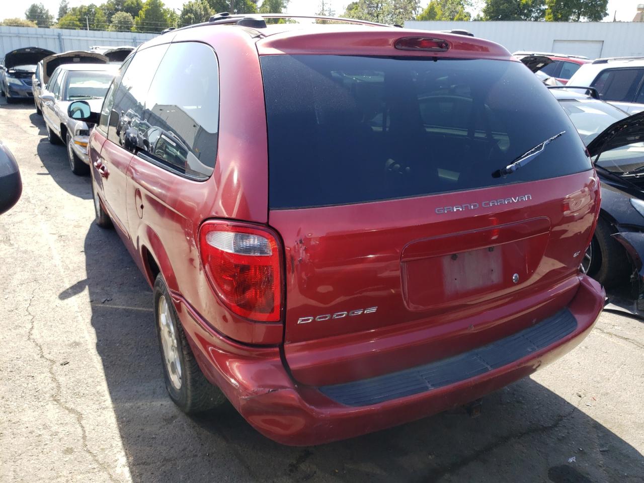 Photo 3 from auction – 2003 DODGE CARAVAN with VIN 2D8GP74L23R210506