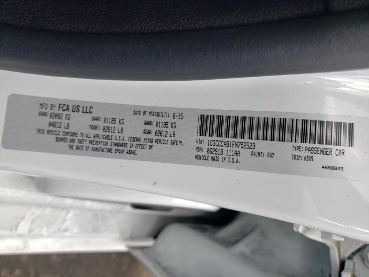 Photo 10 from auction – 2015 CHRYSLER 200 LIMITE with VIN 1C3CCCAB1FN752523