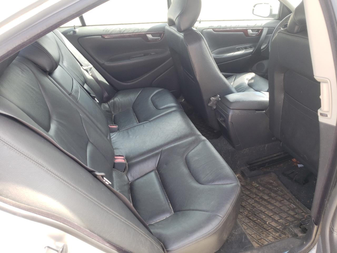 Photo 6 from auction – 2004 VOLVO S60 with VIN YV1RS64A042347940