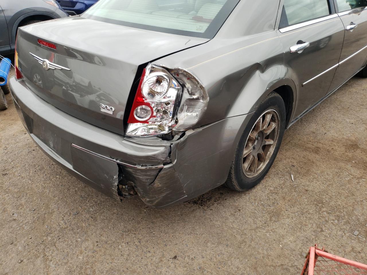 Photo 9 from auction – 2008 CHRYSLER 300 TOURIN with VIN 2C3LA53G18H270785