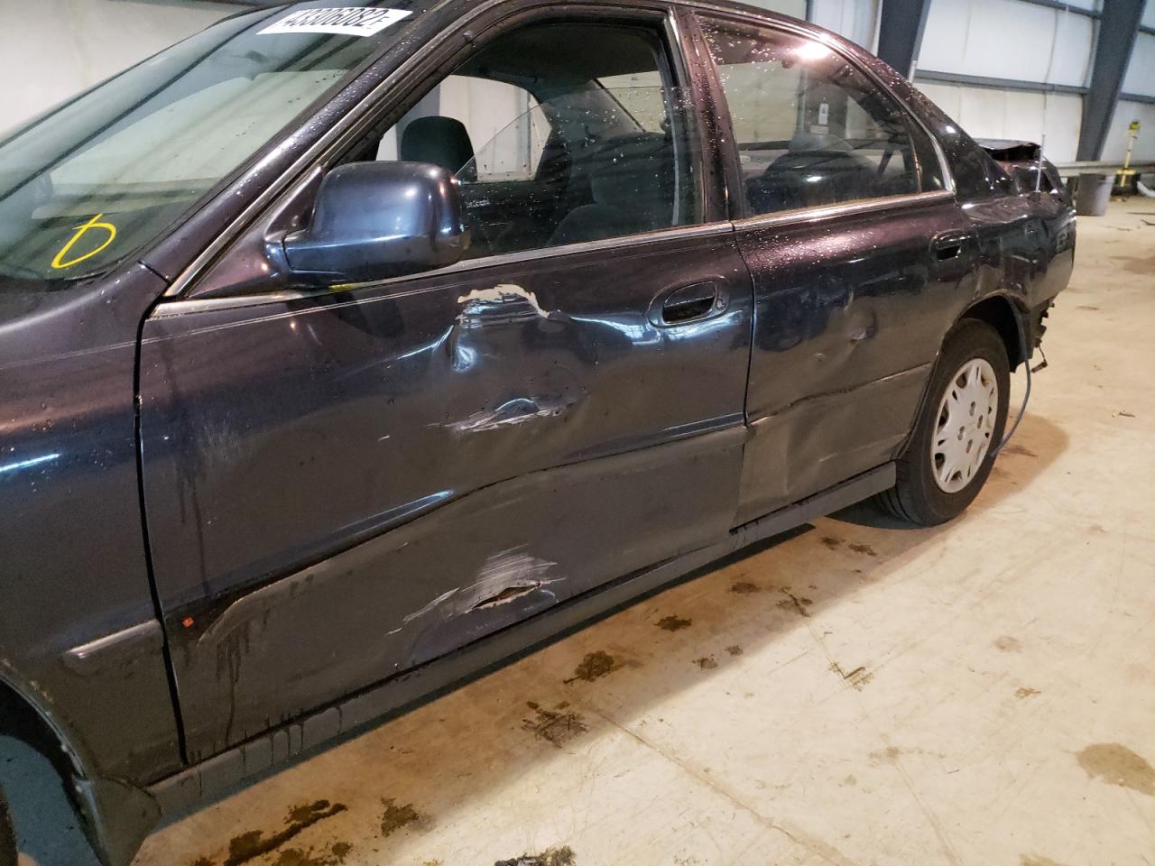 Photo 9 from auction – 1995 HONDA ACCORD LX with VIN JHMCD5636SC043841