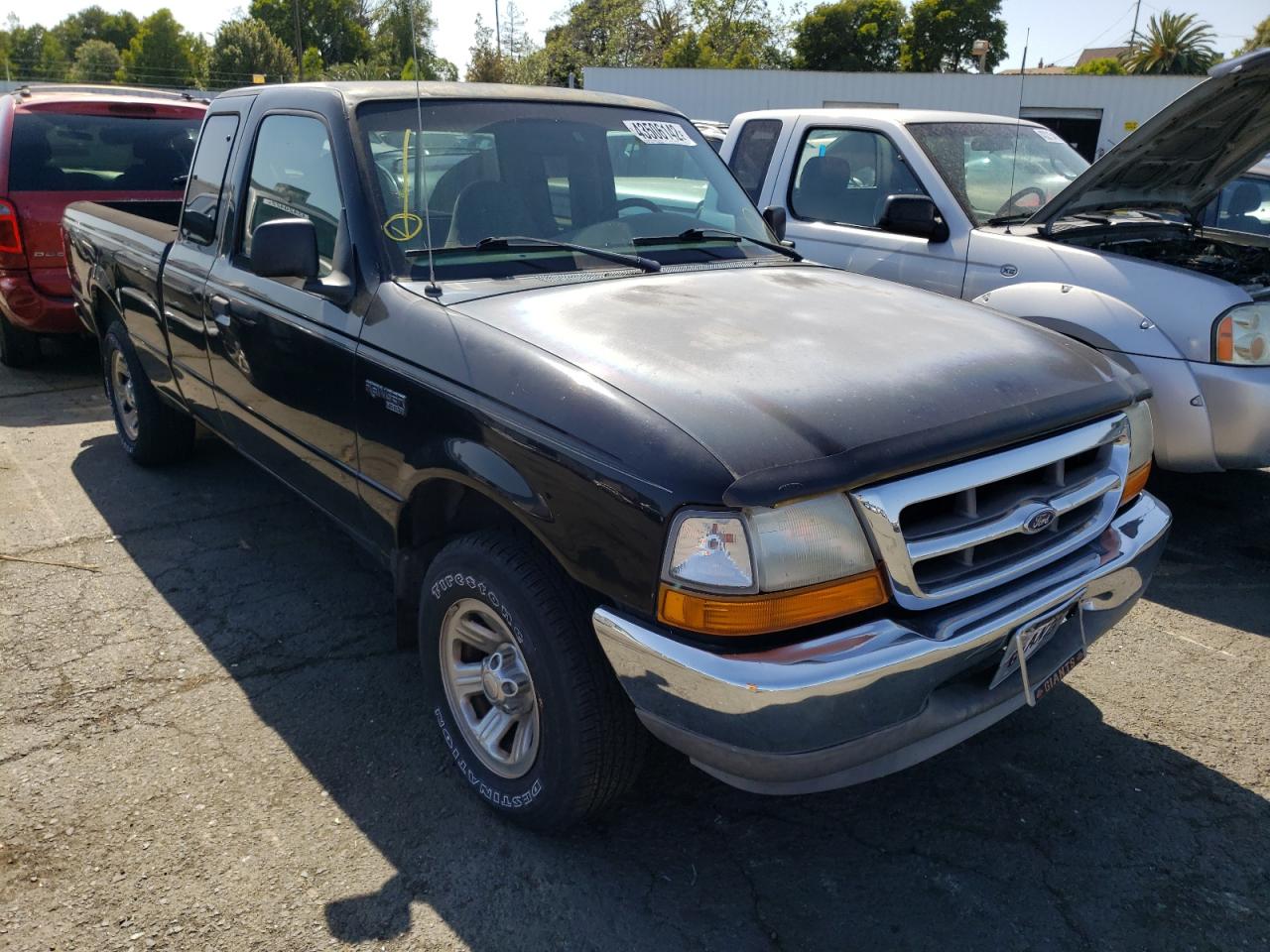 FORD RANGER 2000 with VIN 1FTYR14V2YTB17125 - Photo from auction