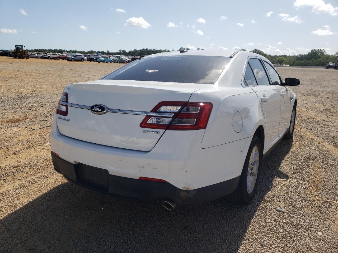 Photo 4 from auction – 2014 FORD TAURUS SE with VIN 1FAHP2D8XEG166766