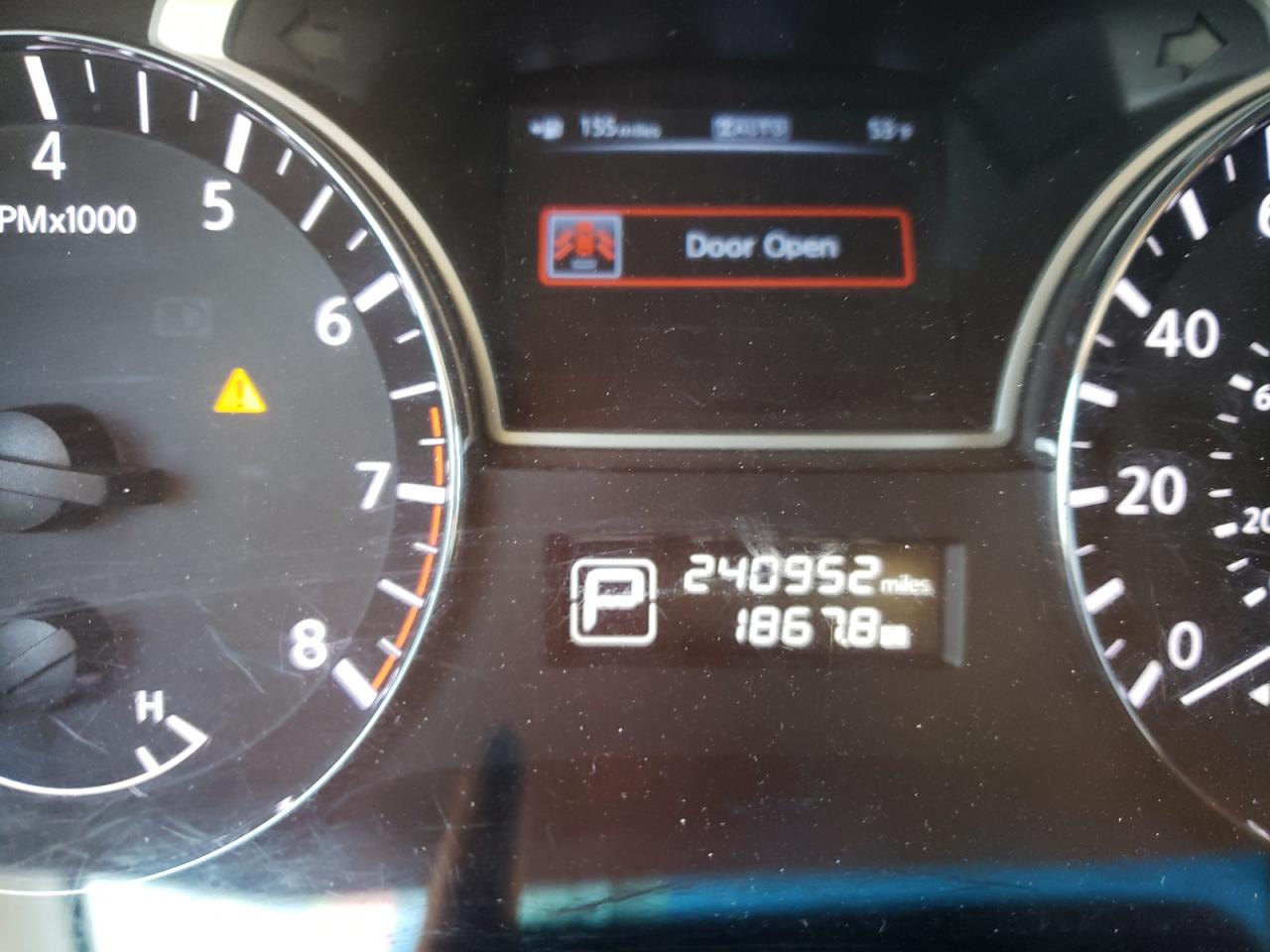 Photo 8 from auction – 2013 NISSAN PATHFINDER with VIN 5N1AR2MM9DC633910