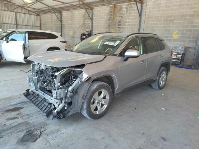 Photo 2 from auction – 2019 TOYOTA RAV4 XLE with VIN JTMP1RFV5KJ015870