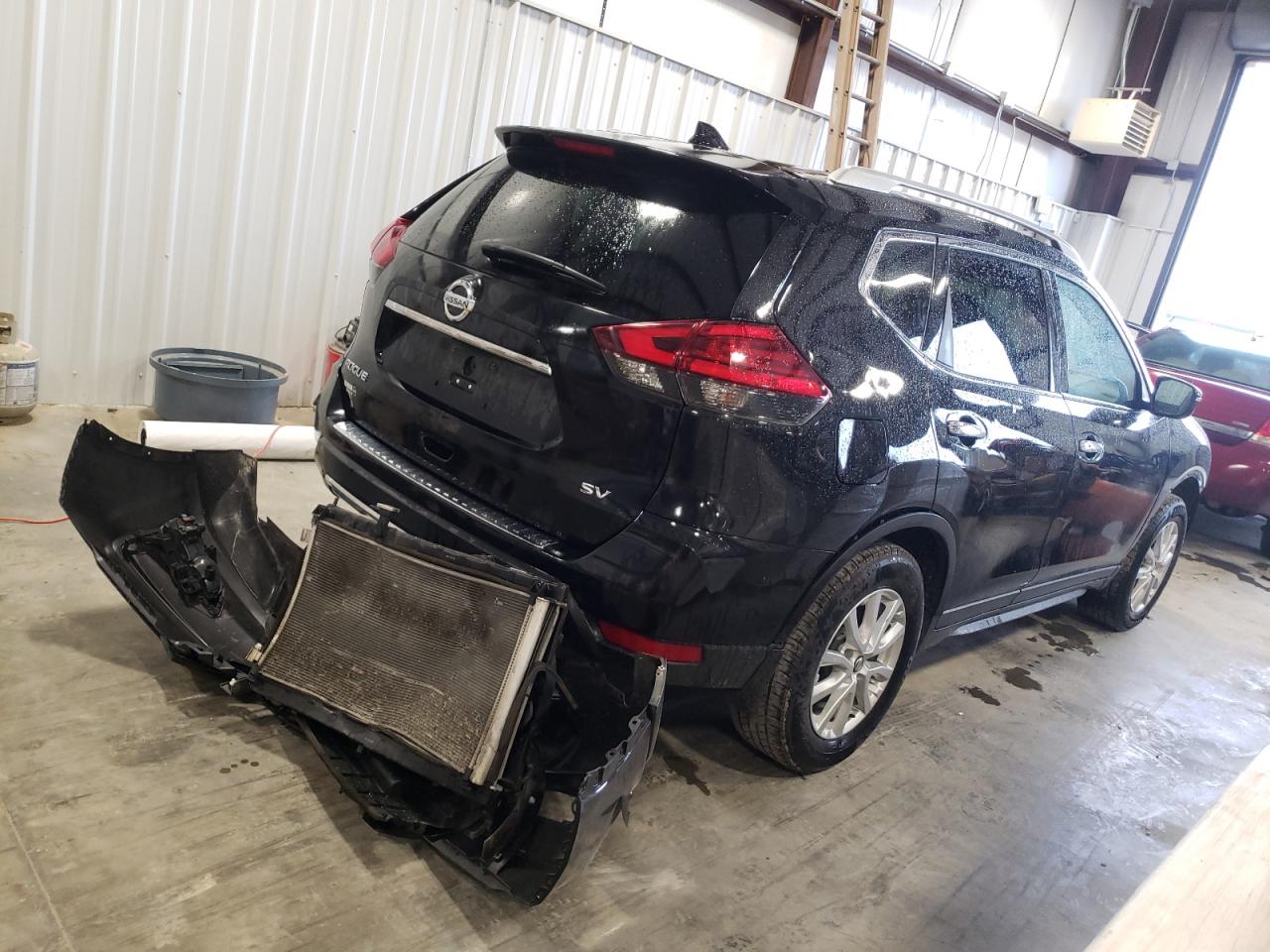 Photo 4 from auction – 2017 NISSAN ROGUE S with VIN KNMAT2MT3HP616998
