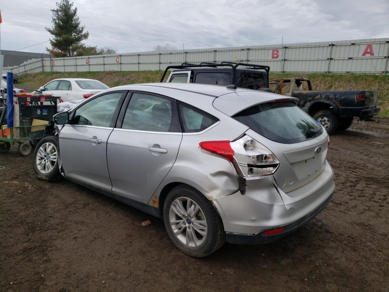 Photo 3 from auction – 2012 FORD FOCUS SEL with VIN 1FAHP3M2XCL205717