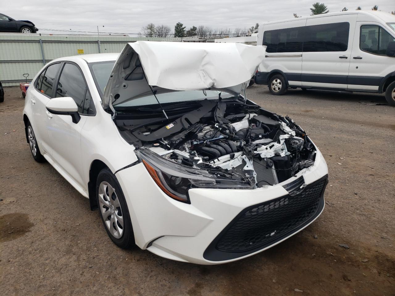 TOYOTA COROLLA LE 2021 with VIN JTDEPMAEXMJ142634 - Photo from auction