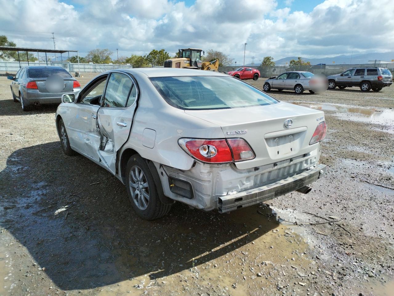 Photo 3 from auction – 2004 LEXUS ES 330 with VIN JTHBA30G440006845